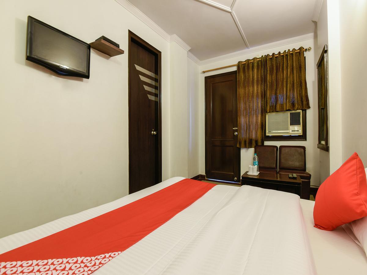 Hotel Amrit Villa Delhi  Exteriör bild